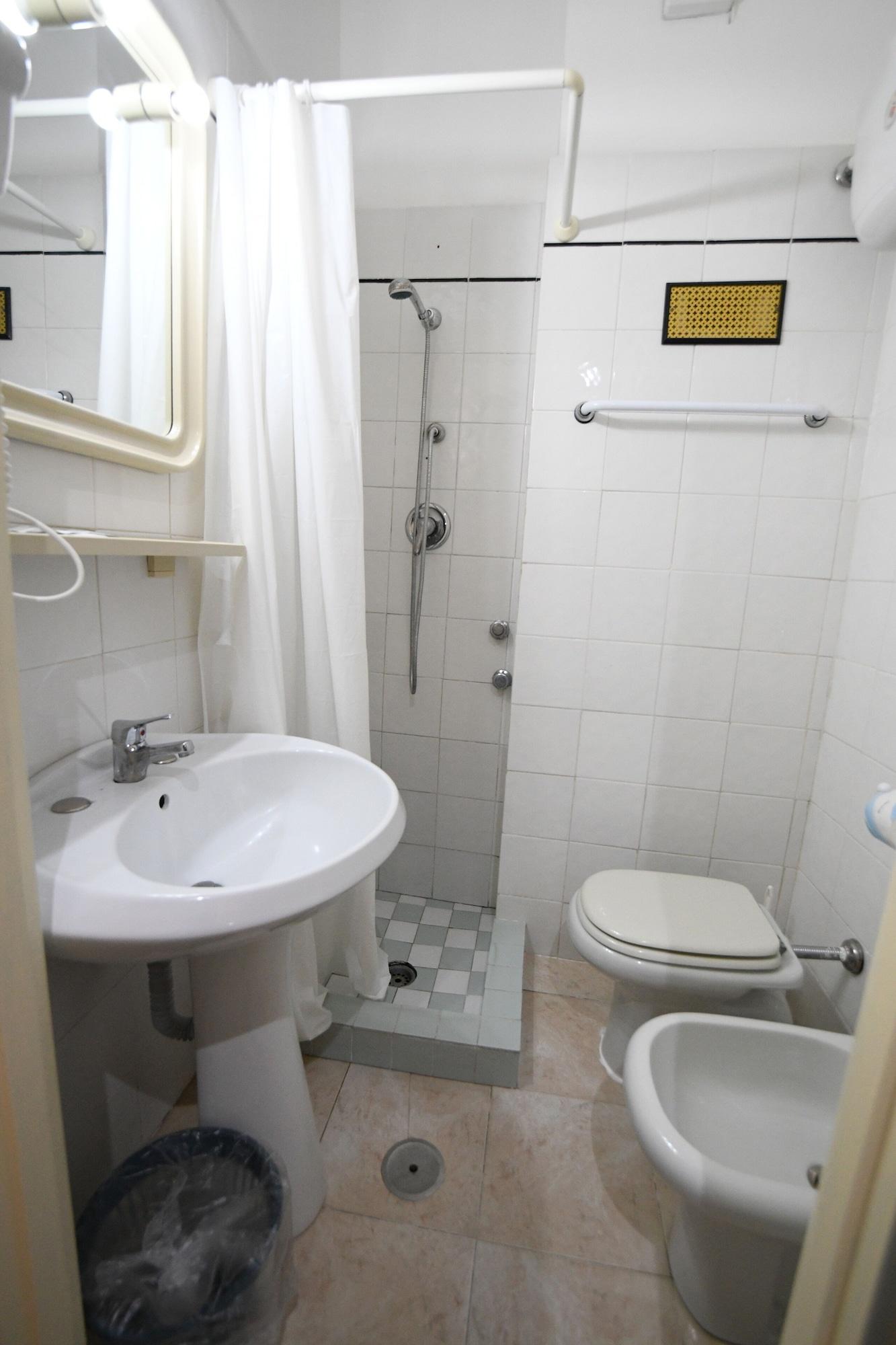 International Hotel 3*